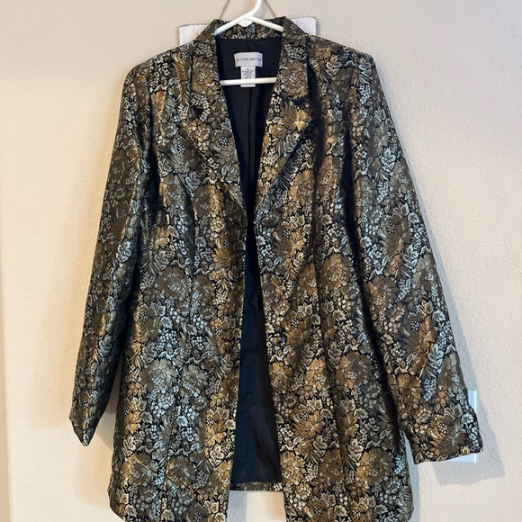 Jaclyn Smith Jackets & Blazers - Jaclyn Smith Black and Gold Floral Blazer